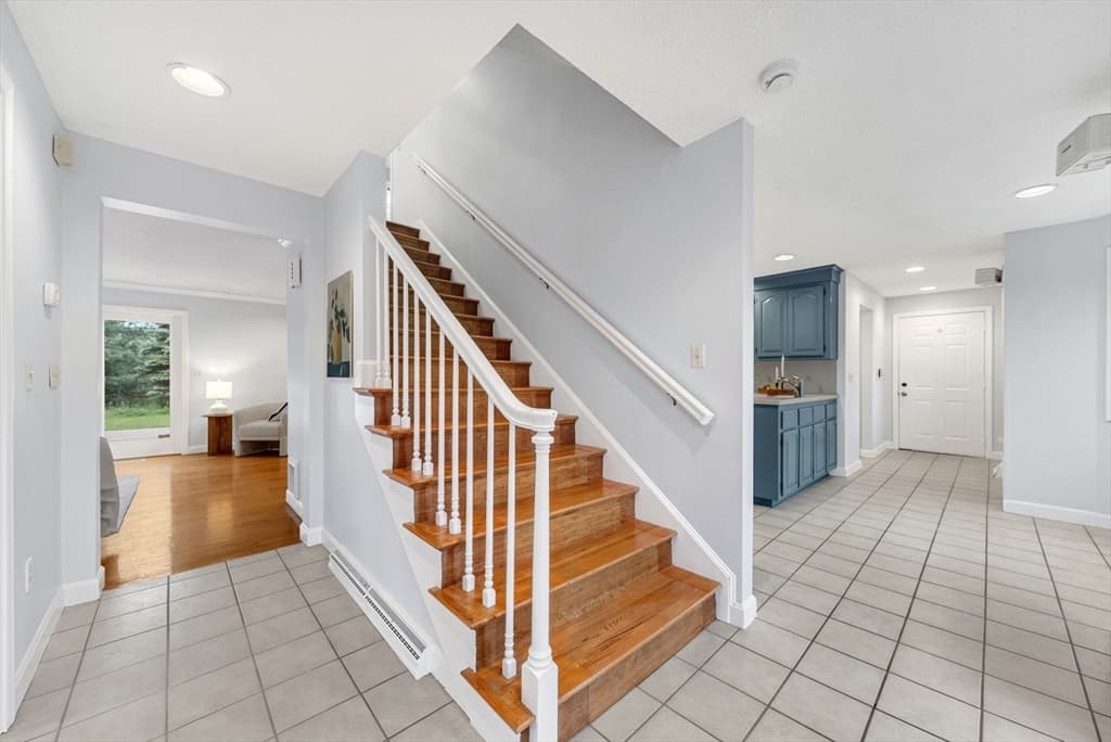 4 Meadow Dr, Littleton MA 01460 photo 8