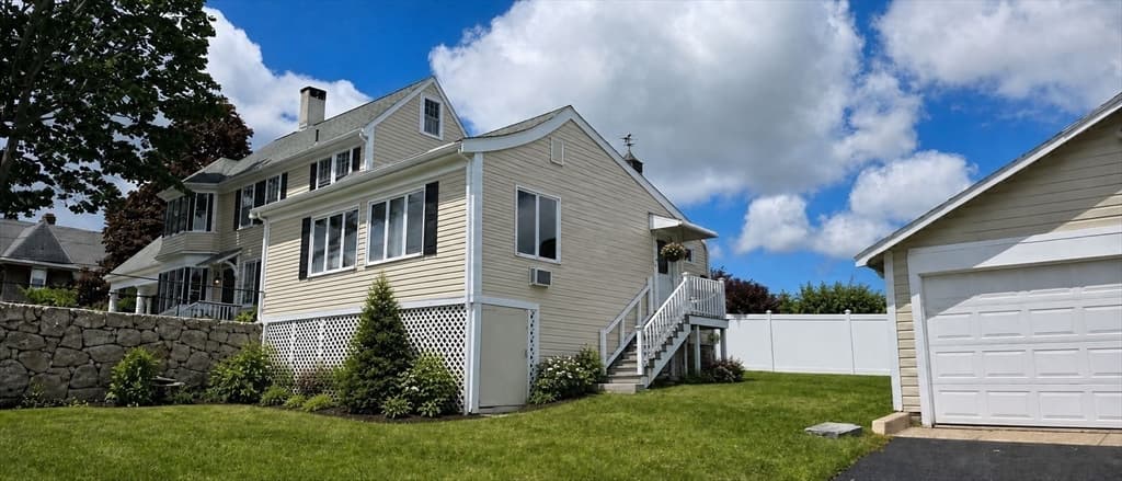 Single Family Residence at 83 Union St, Rockland MA 02370, Rockland, photo 2 of 22