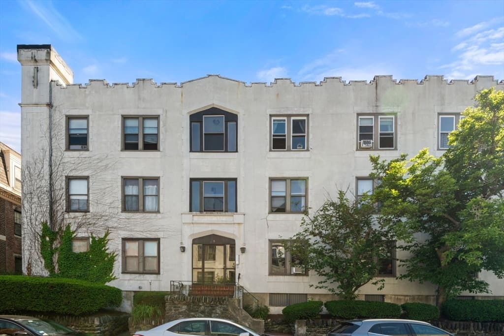 Condominium at 5 Bellvista Road # 1, Boston MA 02135, photo 20 of 21