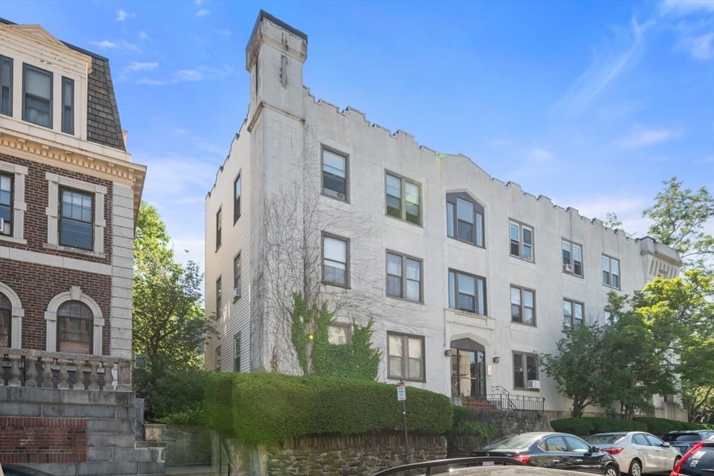 Condominium at 5 Bellvista Road # 1, Boston MA 02135, photo 21 of 21