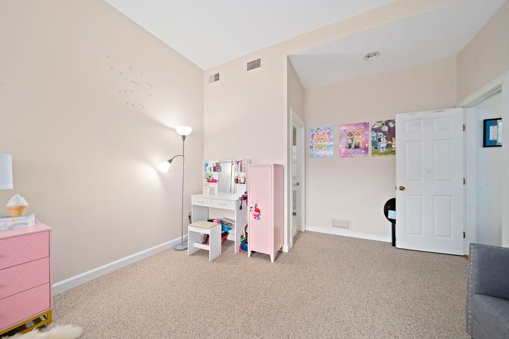 Condominium at 100 Parks St # 35, Duxbury MA 02332, Duxbury, photo 13 of 34