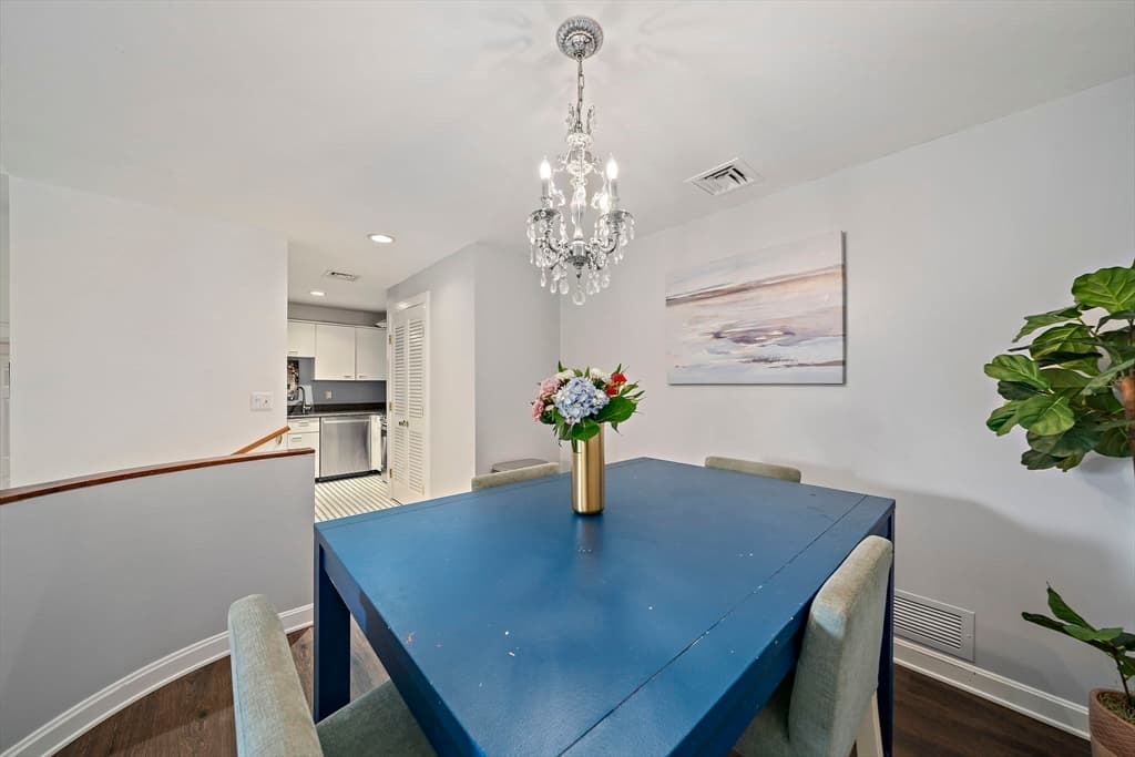 Condominium at 100 Parks St # 35, Duxbury MA 02332, Duxbury, photo 5 of 34