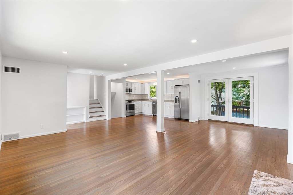 Single Family Residence at 4 June Ln, Newton MA 02458, photo 12 of 37