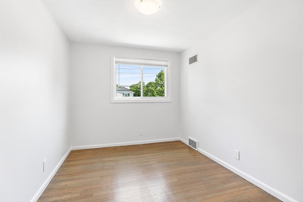 Single Family Residence at 4 June Ln, Newton MA 02458, photo 20 of 37