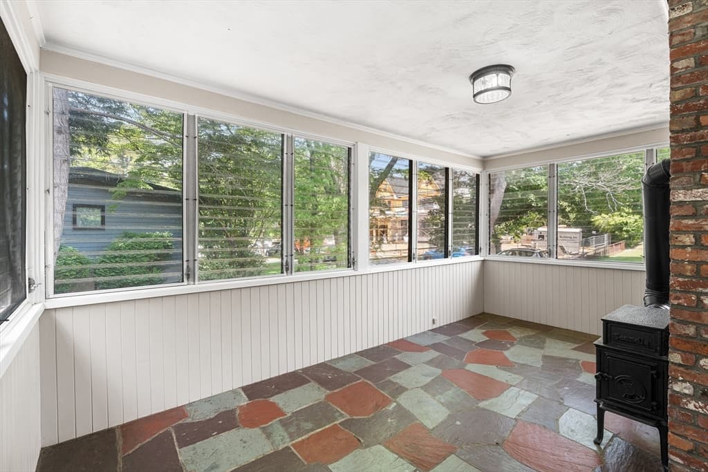 Single Family Residence at 4 June Ln, Newton MA 02458, photo 9 of 37