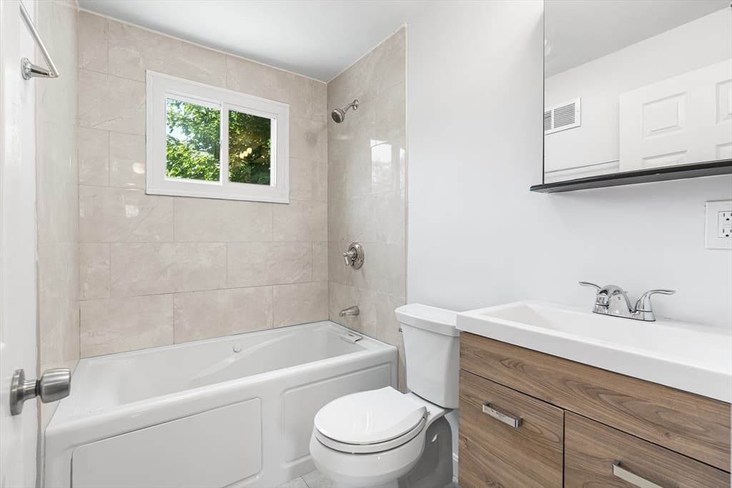 Single Family Residence at 4 June Ln, Newton MA 02458, photo 19 of 37