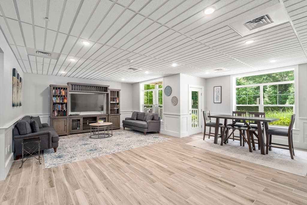 635 Old Post Road # 303, Sharon MA 02067 photo 18