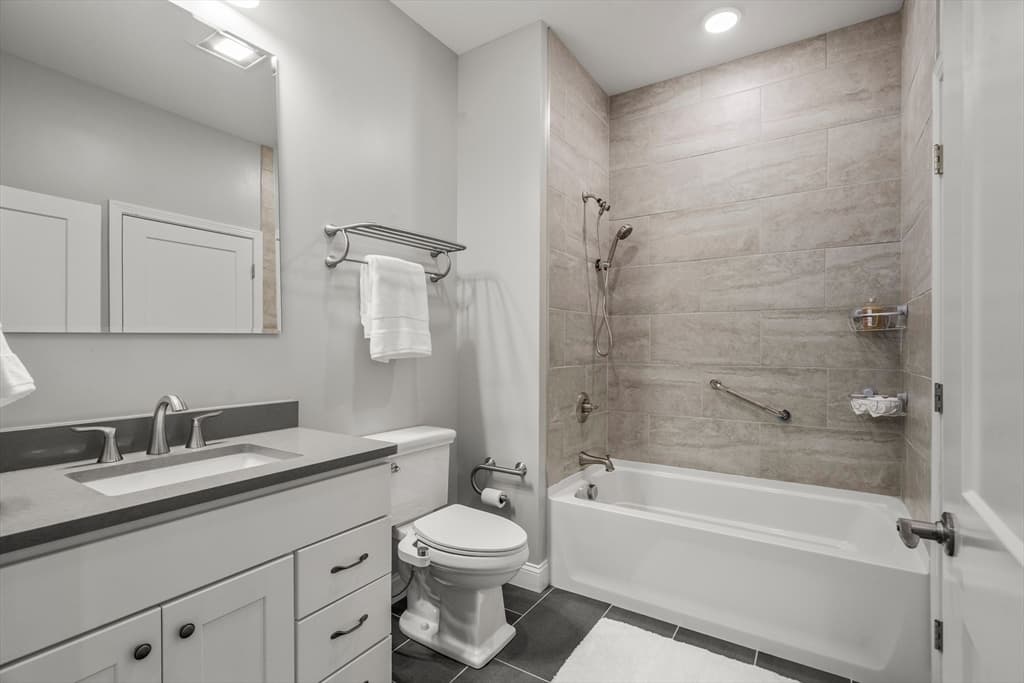 635 Old Post Road # 303, Sharon MA 02067 photo 8