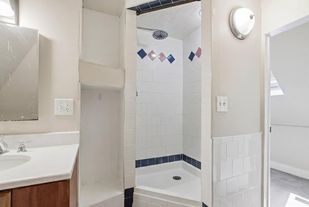 Single Family Residence at 305 Central St, Newton MA 02466, photo 23 of 38