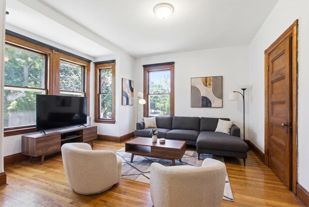 Single Family Residence at 305 Central St, Newton MA 02466, photo 13 of 38