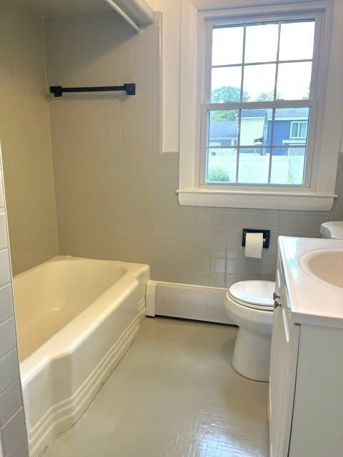 Single Family Residence at 110 Longmeadow Dr, Lowell MA 01852, photo 13 of 21