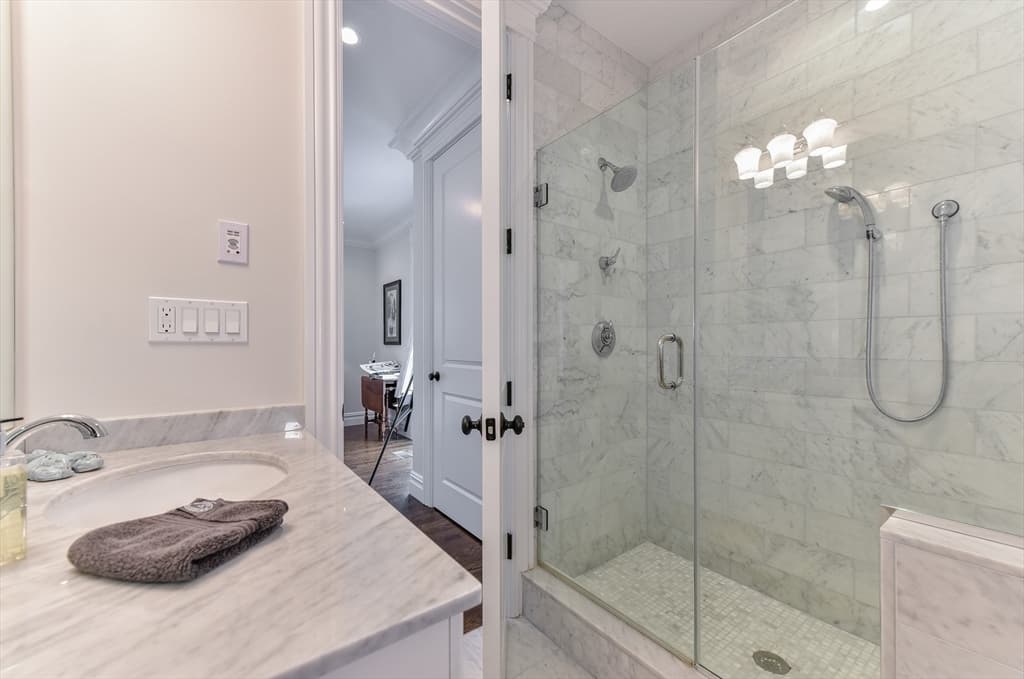 Condominium at 9 M St # 2, Boston MA 02127, photo 23 of 26