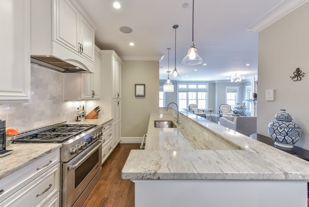 Condominium at 9 M St # 2, Boston MA 02127, photo 13 of 26