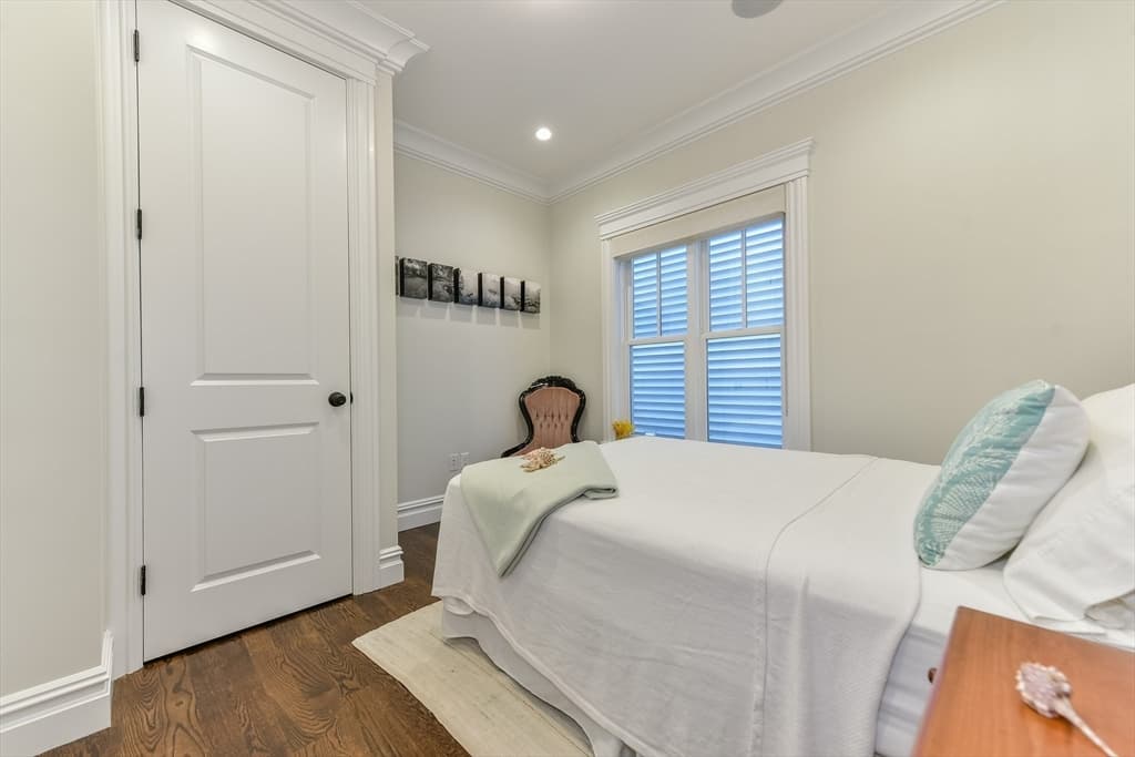 Condominium at 9 M St # 2, Boston MA 02127, photo 21 of 26