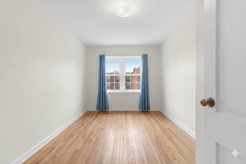 Condominium at 9 Lennon Ct # 13, Boston MA 02127, Boston, photo 10 of 16