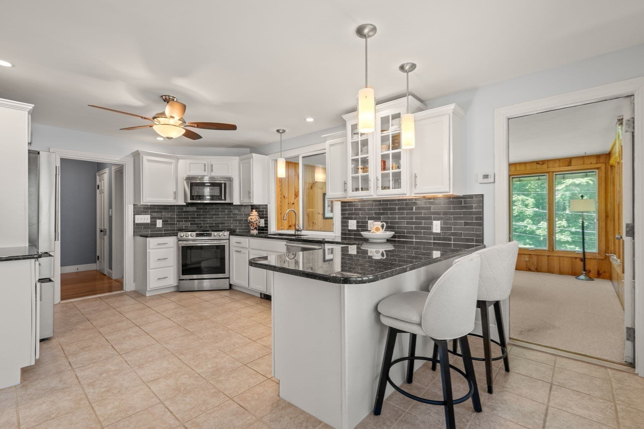Single Family Residence at 119 Newton Ave N, Worcester MA 01609, Worcester, photo 16 of 40