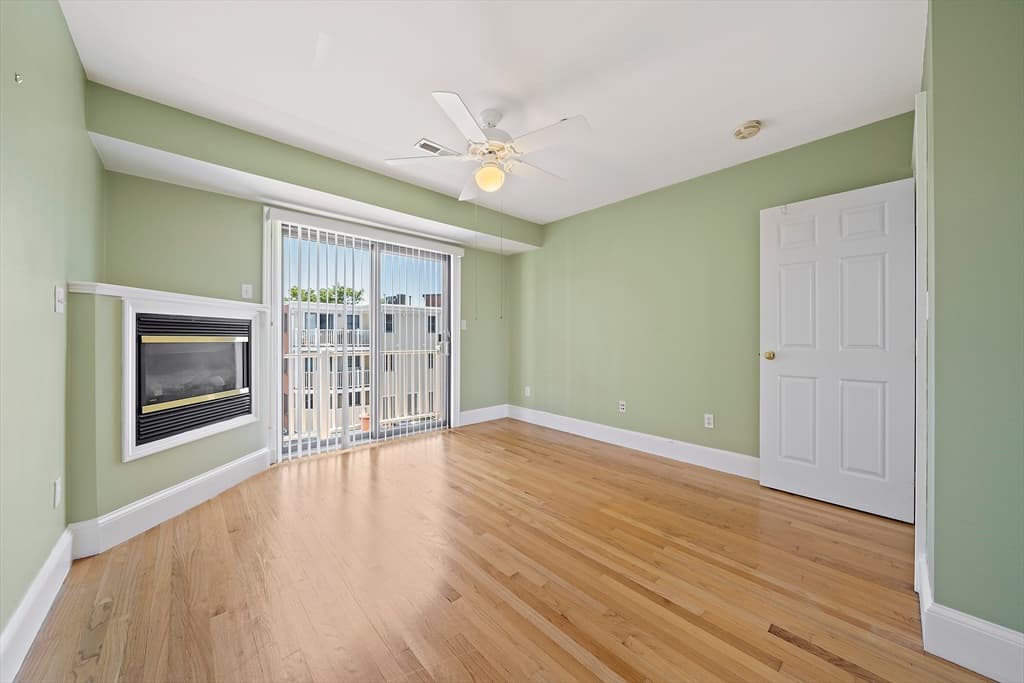 Condominium at 184 Athens St # 3, Boston MA 02127, Boston, photo 16 of 26
