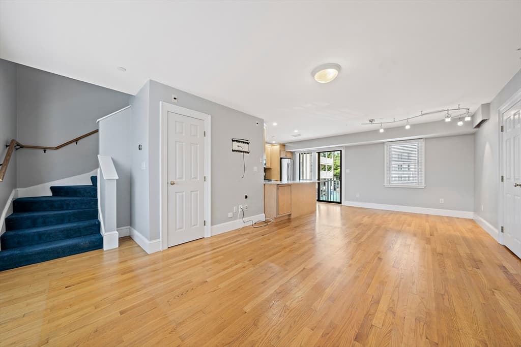Condominium at 184 Athens St # 3, Boston MA 02127, Boston, photo 10 of 26