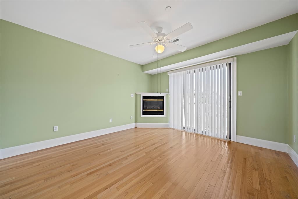 Condominium at 184 Athens St # 3, Boston MA 02127, Boston, photo 14 of 26