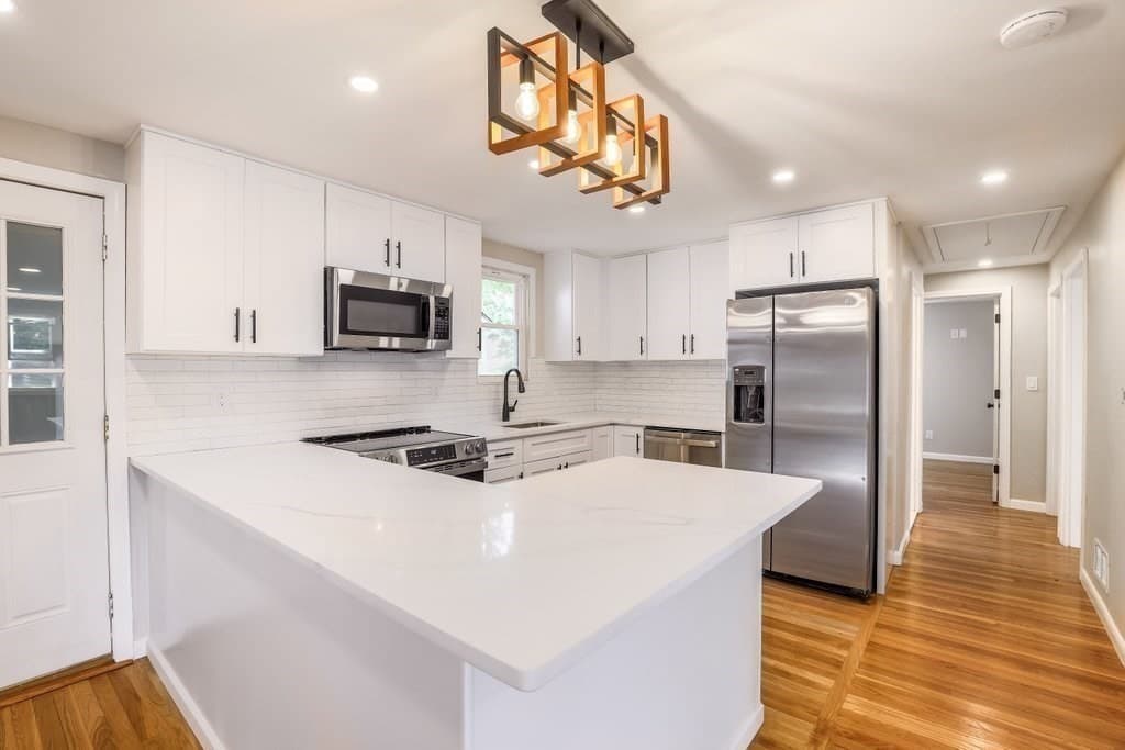 Single Family Residence at 181 E Main St, Westborough MA 01581, photo 7 of 38