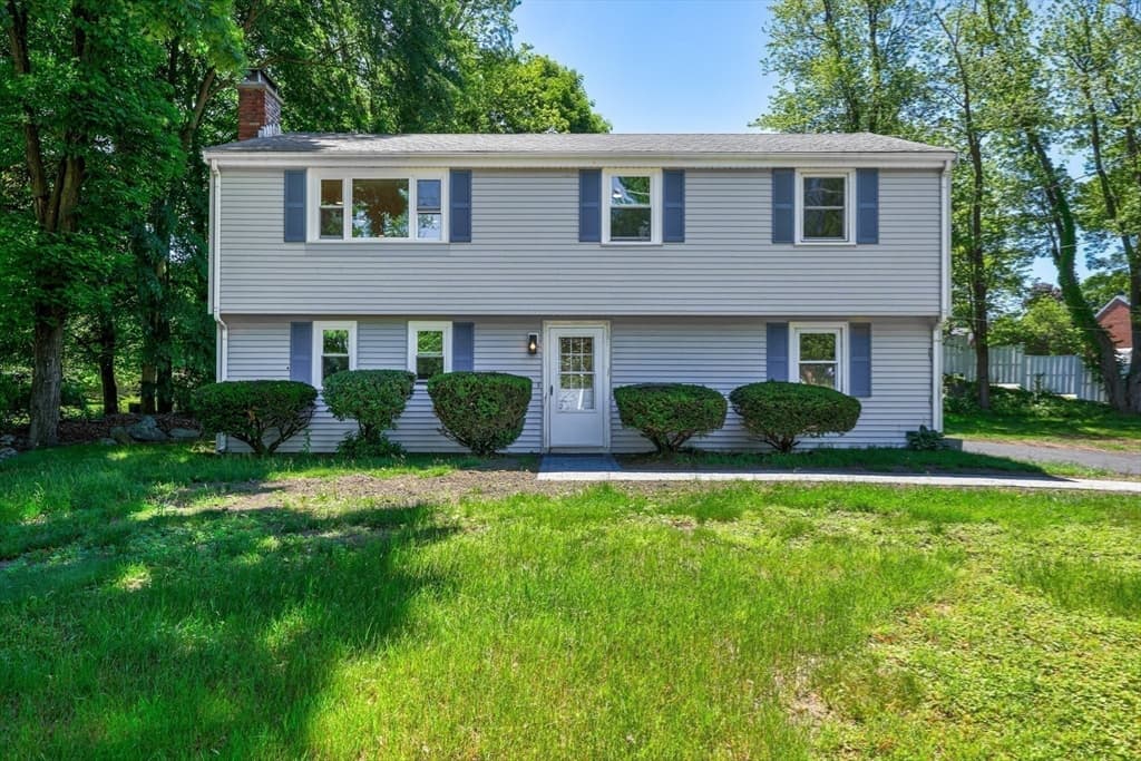 Single Family Residence at 181 E Main St, Westborough MA 01581, photo 32 of 38