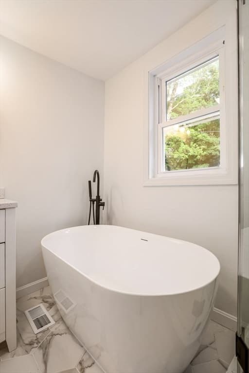 Single Family Residence at 181 E Main St, Westborough MA 01581, photo 15 of 38