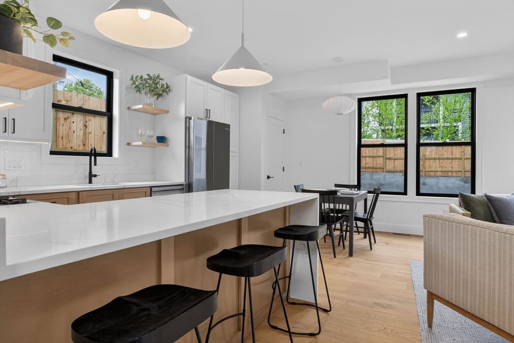 Condominium at 22 Spring Hill Terrace # 22, Somerville MA 02143, photo 6 of 27
