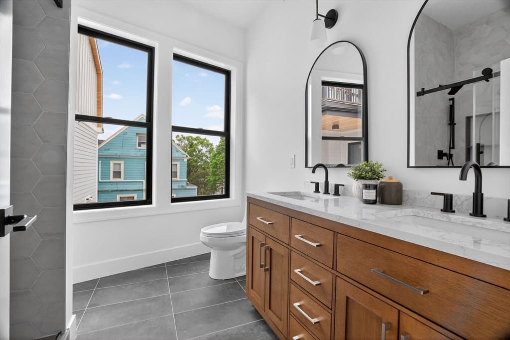 Condominium at 22 Spring Hill Terrace # 22, Somerville MA 02143, photo 13 of 27