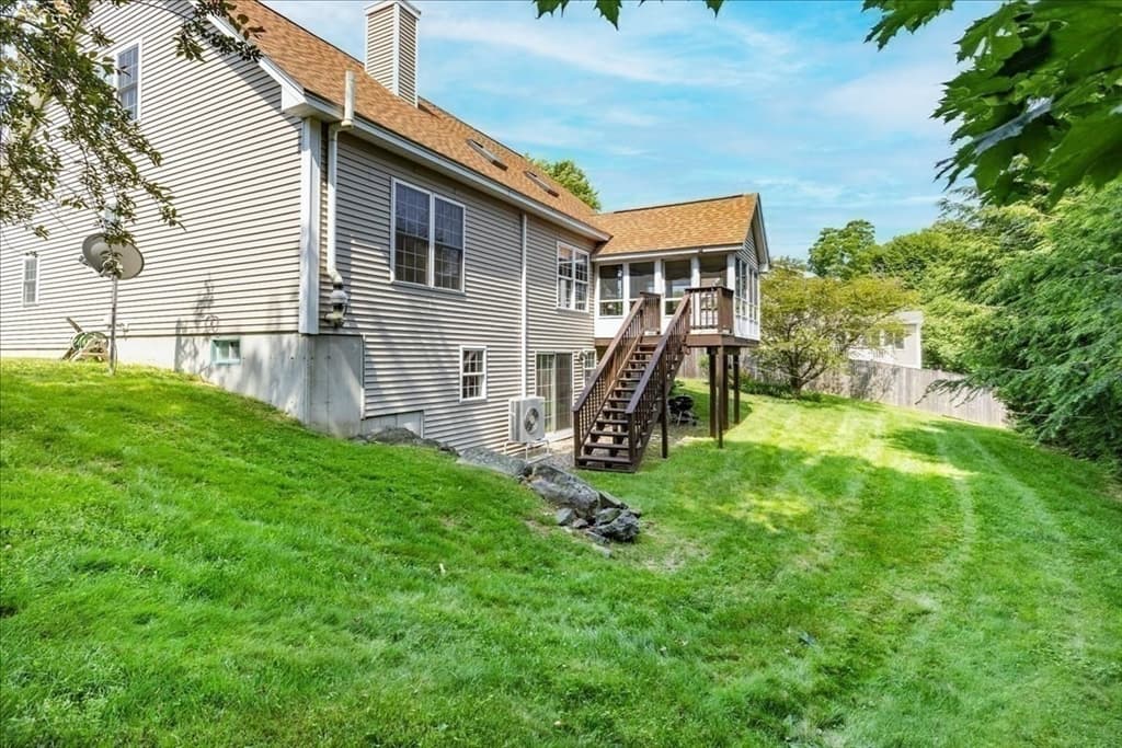 Single Family Residence at 16 Dunlin Way, Portsmouth NH 03801, Portsmouth, photo 37 of 42