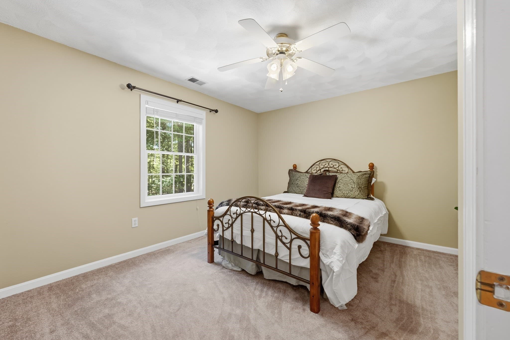 Single Family Residence at 25 Haymeadow Rd, Boxford MA 01921, Boxford, photo 27 of 42