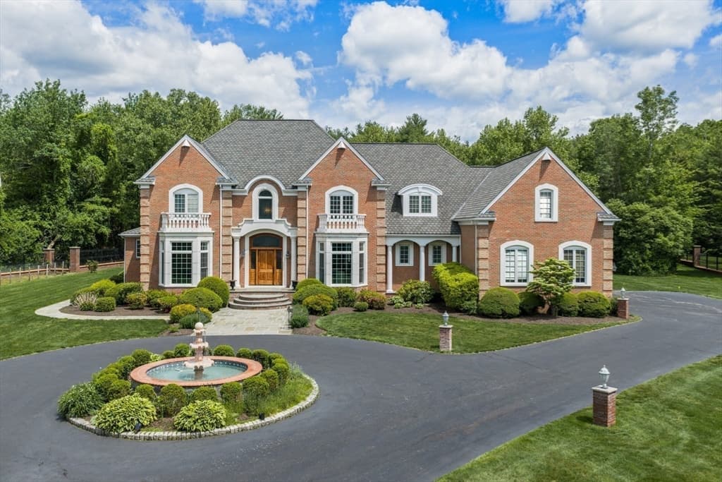 15 Brown Street, Weston MA 02493