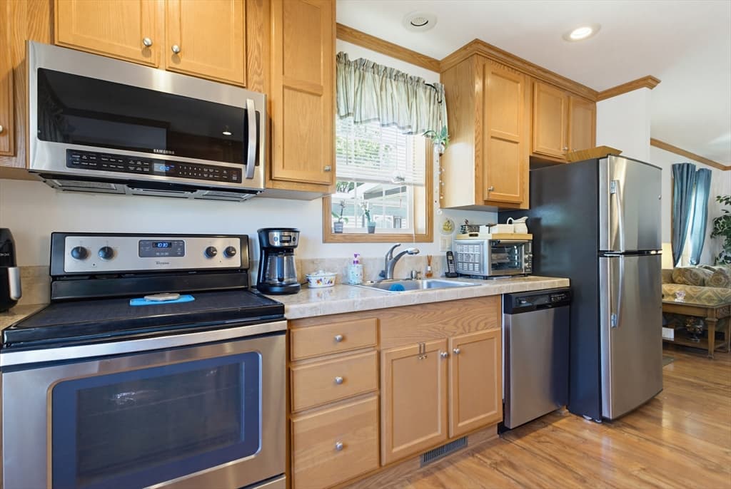 300 East Washington, North Attleboro MA 02760 photo 13