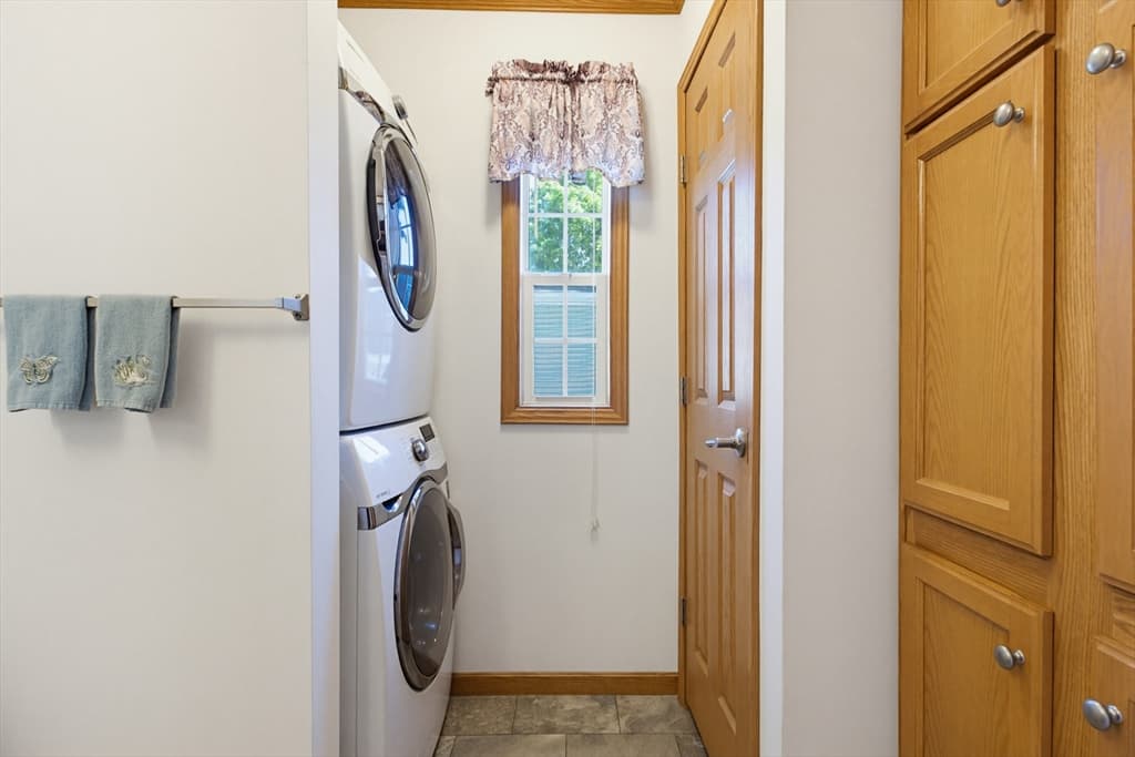 300 East Washington, North Attleboro MA 02760 photo 17