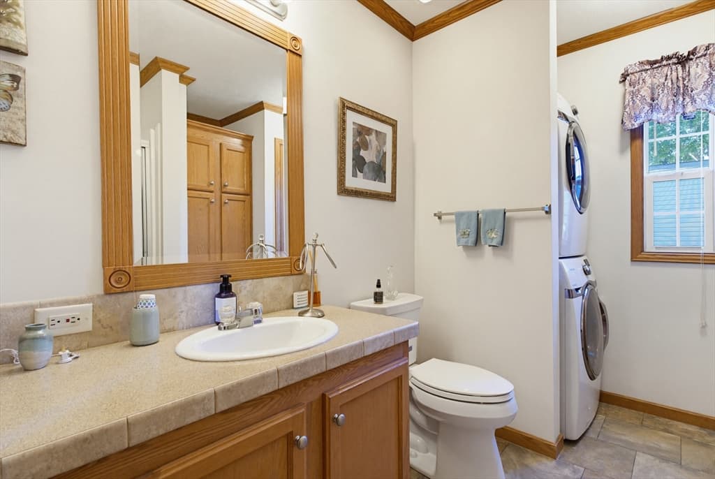 300 East Washington, North Attleboro MA 02760 photo 16