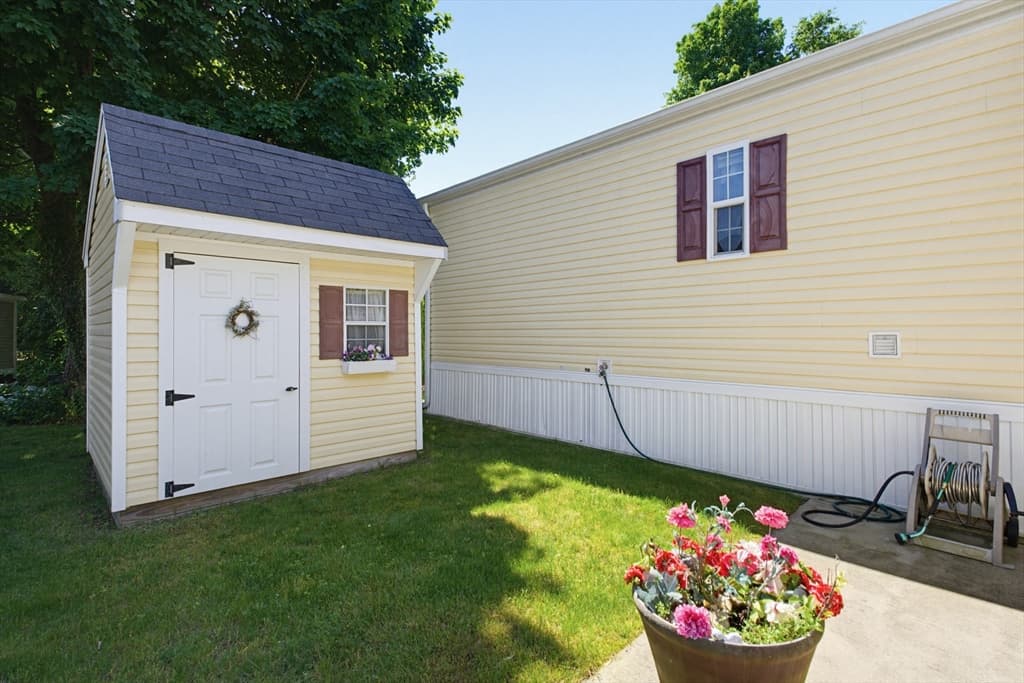 300 East Washington, North Attleboro MA 02760 photo 26