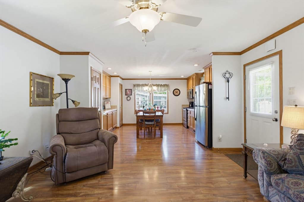 300 East Washington, North Attleboro MA 02760 photo 7