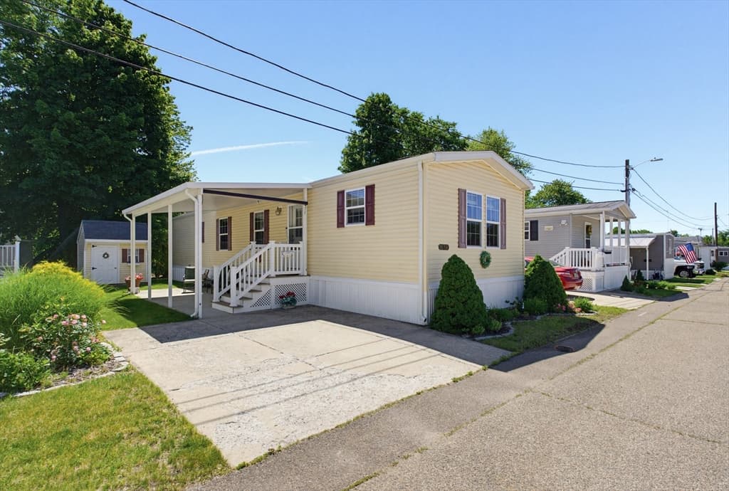 300 East Washington, North Attleboro MA 02760