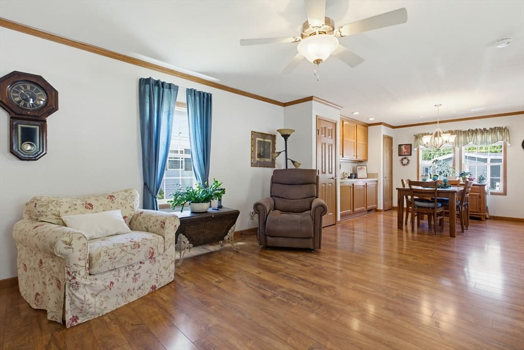 300 East Washington, North Attleboro MA 02760 photo 5