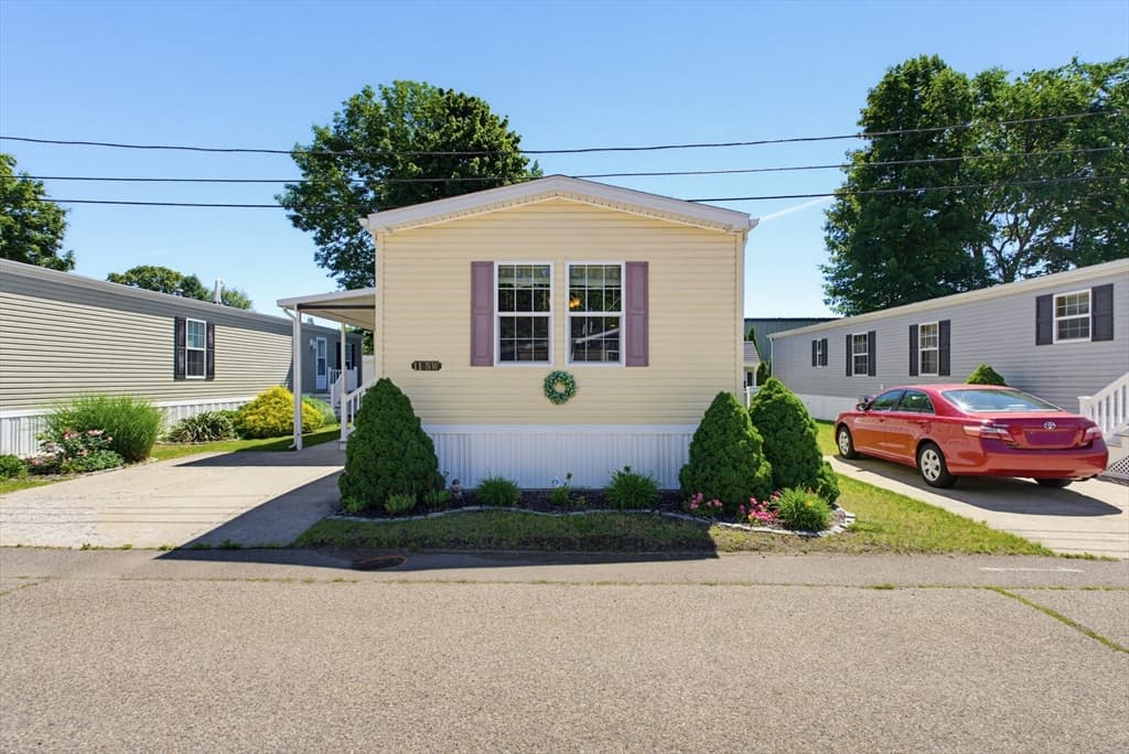 300 East Washington, North Attleboro MA 02760 photo 30