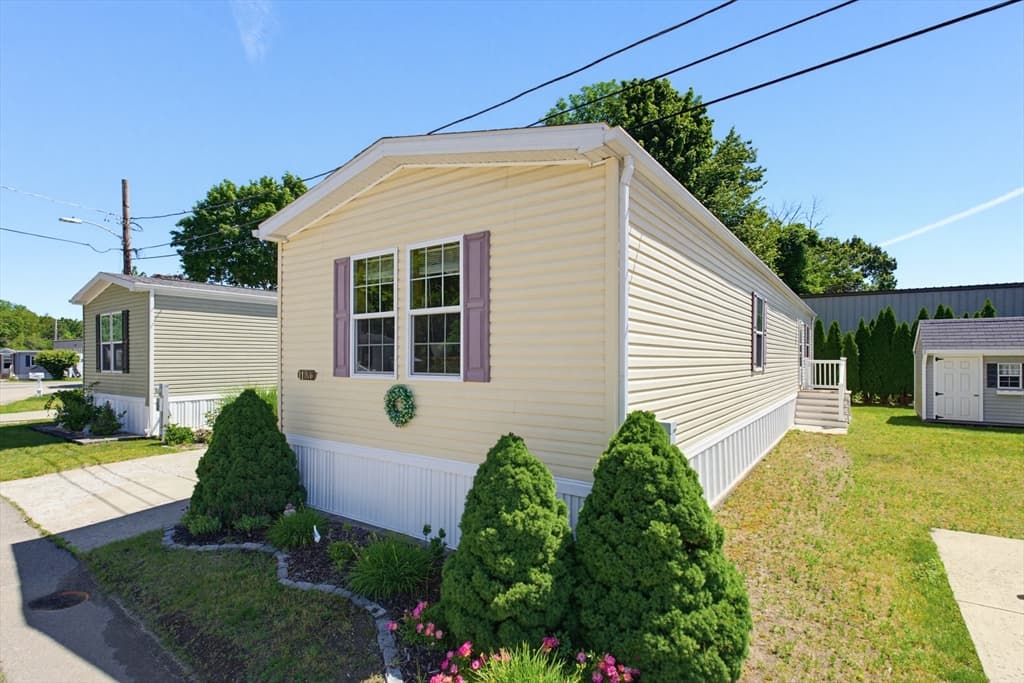 300 East Washington, North Attleboro MA 02760 photo 29