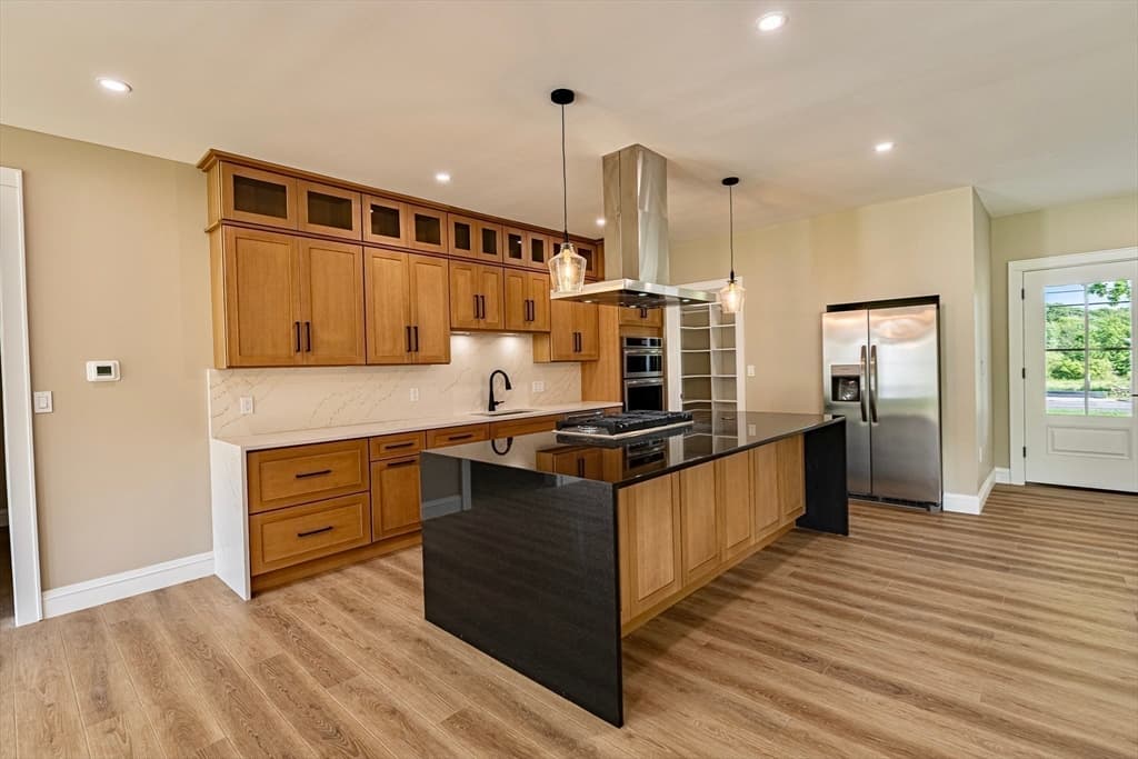 65 Marvel St, Swansea MA 02777 photo 10