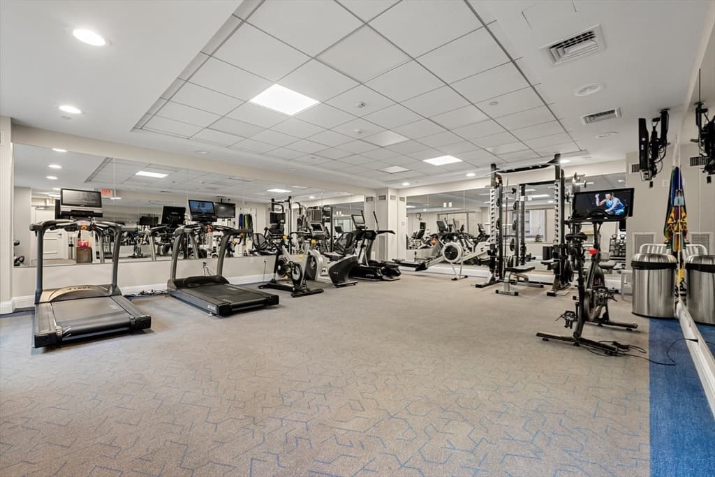 Condominium at 1 Huntington Avenue # 801, Boston MA 02116, photo 15 of 23