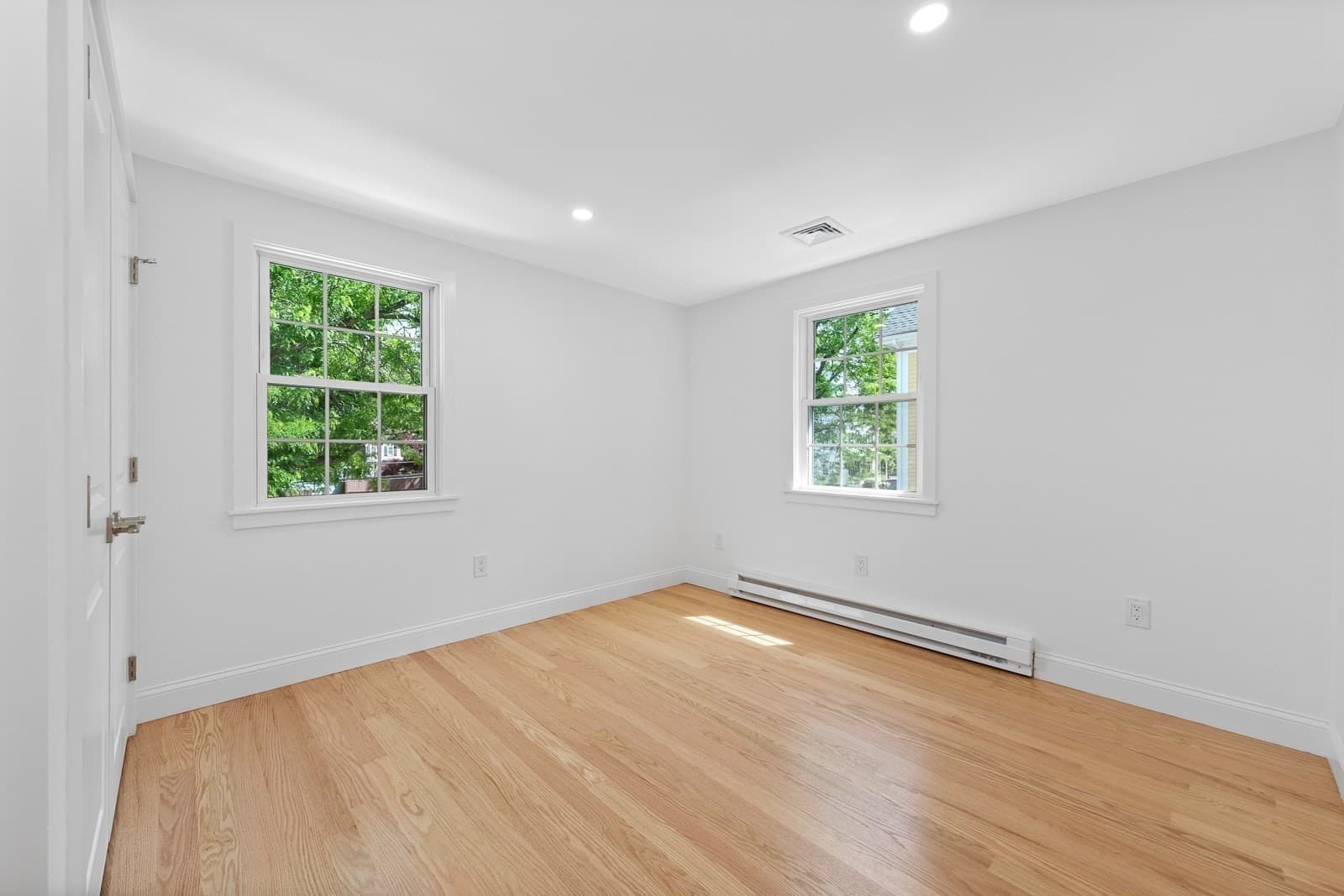 Condominium at 22 Park St # A, Wakefield MA 01880, photo 22 of 32