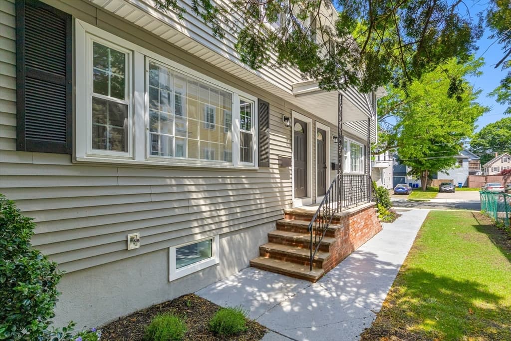 22 Park St # B, Wakefield MA 01880 photo 4