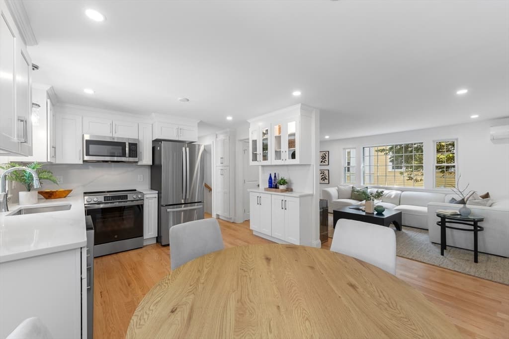 22 Park St # B, Wakefield MA 01880 photo 8