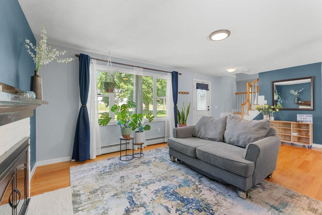Single Family Residence at 15 Old Farm Rd, Spencer MA 01562, Spencer, photo 10 of 42