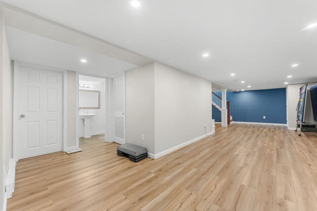 Single Family Residence at 15 Old Farm Rd, Spencer MA 01562, Spencer, photo 35 of 42