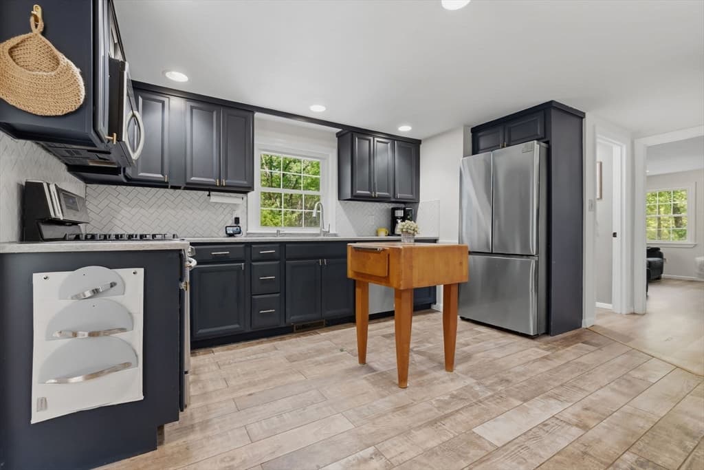 Single Family Residence at 138 Killam Hill Rd, Boxford MA 01921, Boxford, photo 16 of 39