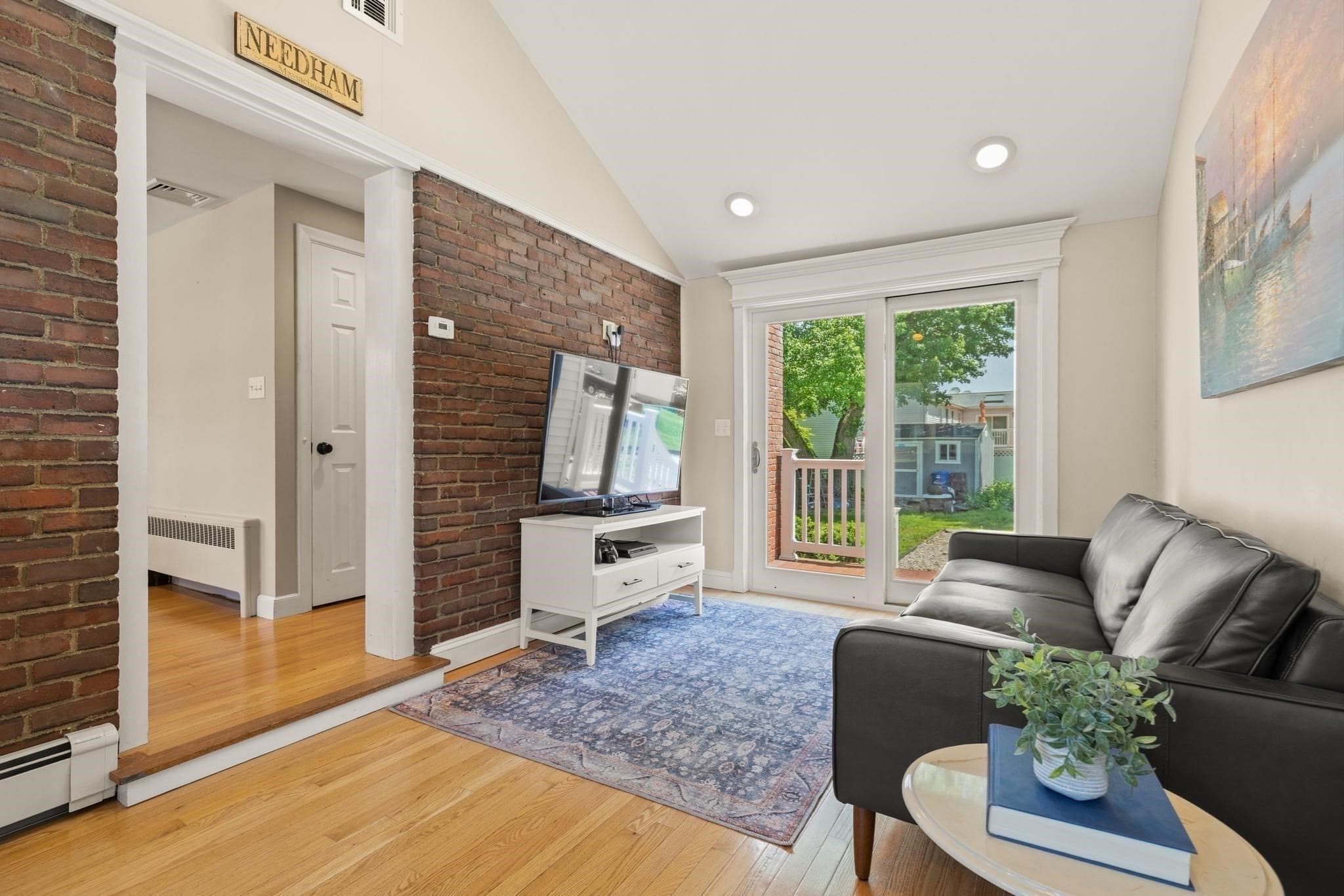 Single Family Residence at 178 Webster St, Needham MA 02494, photo 11 of 27