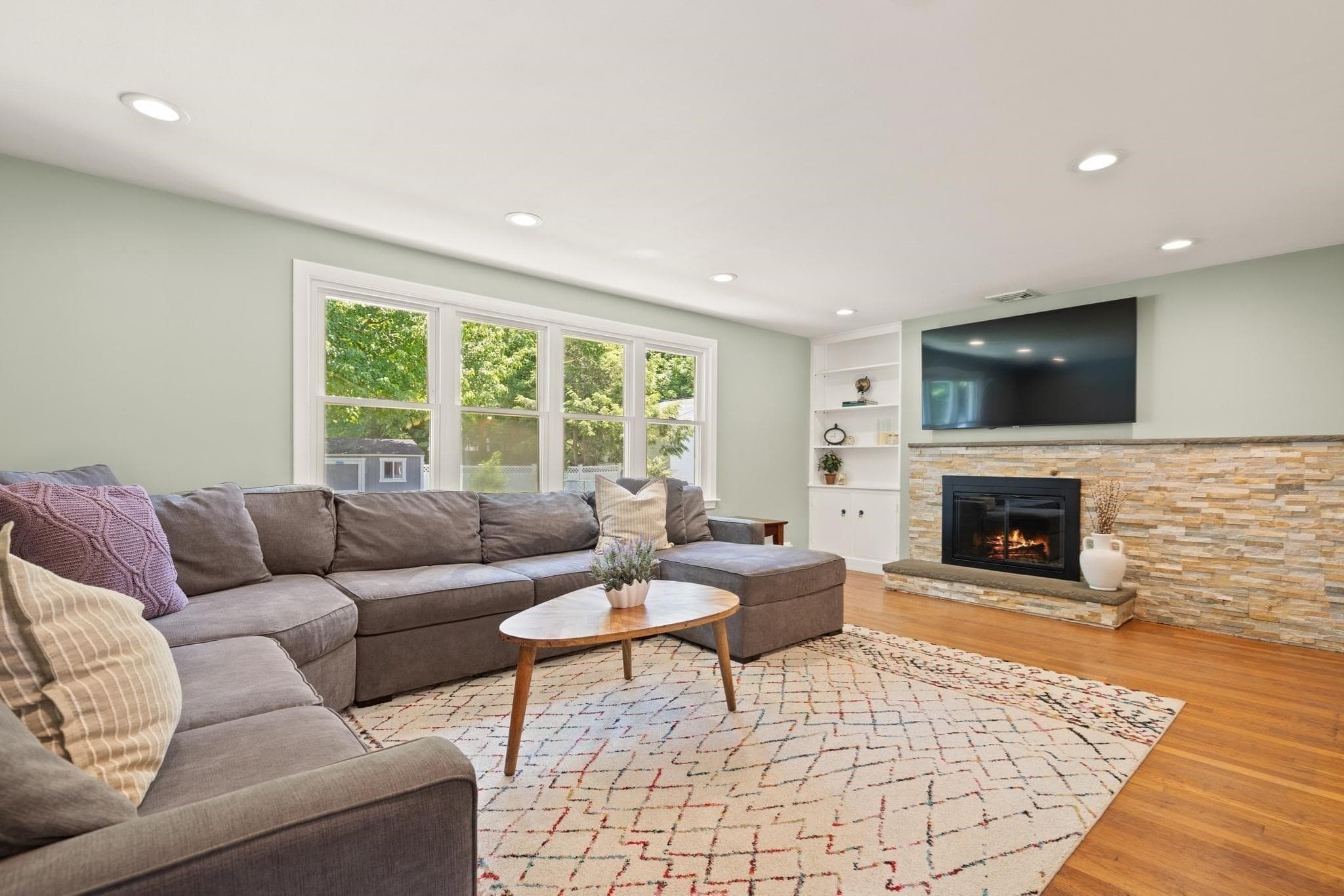 Single Family Residence at 178 Webster St, Needham MA 02494, photo 8 of 27